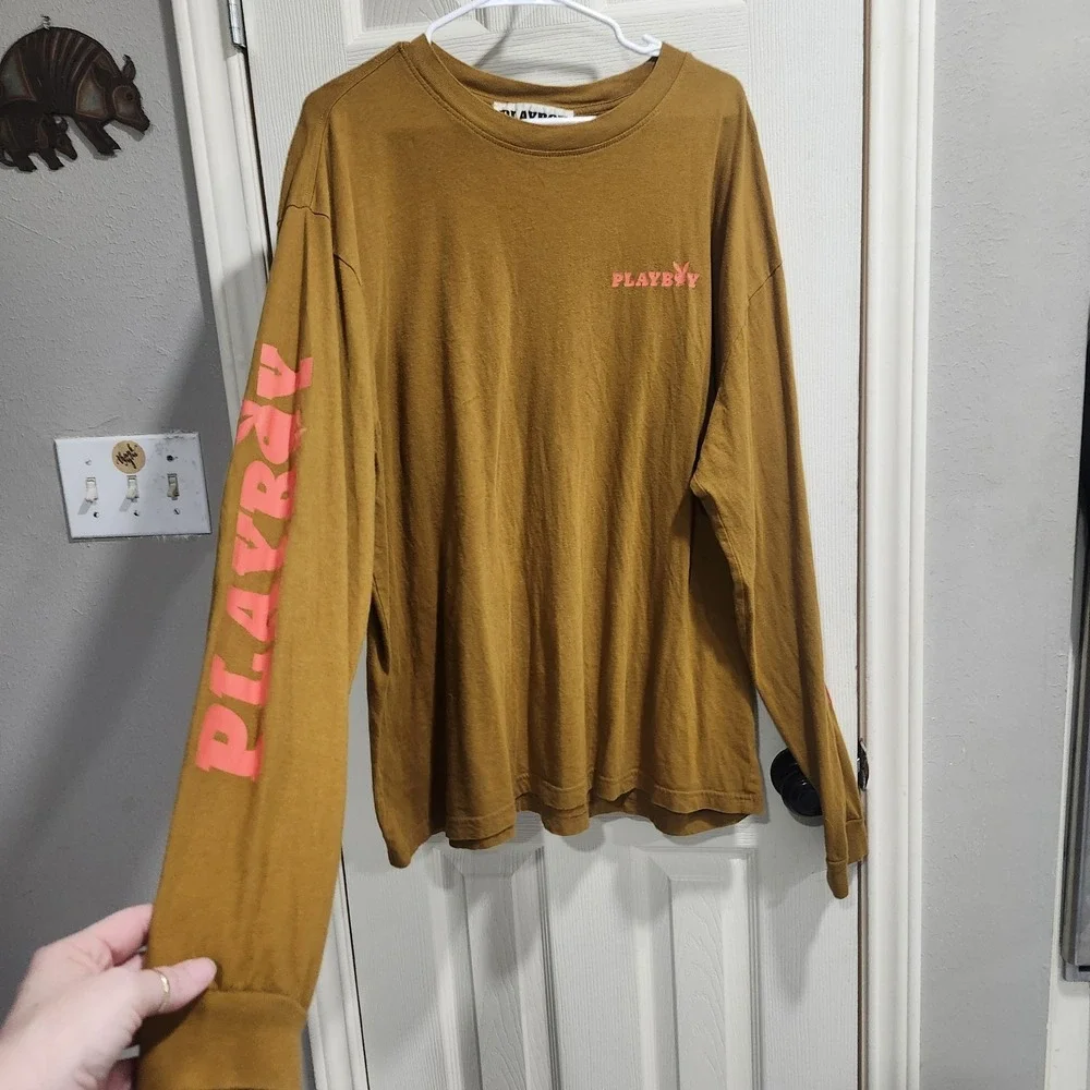 Playboy by PacSun‎ Long Sleeve T Shirt XL Brown Pink Logo Graphic Tee